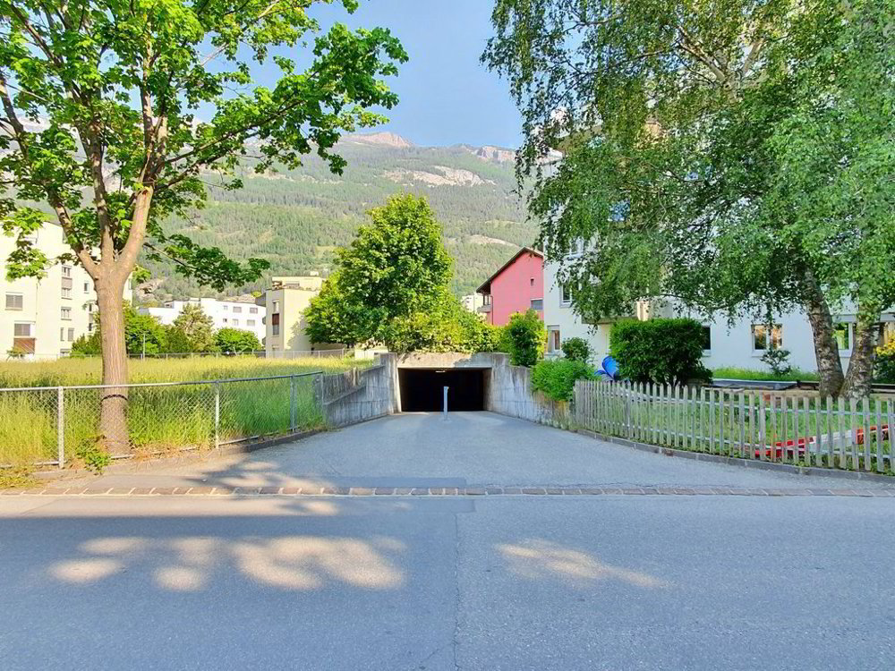 null rooms Car park, garage for rent in Chur - image 1/1