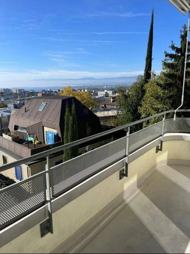 3 rooms Flat-sharing for rent in Lausanne - image 1/7