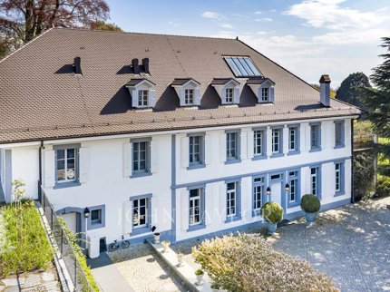 House for sale in Jouxtens-Mézery, Switzerland 1/5