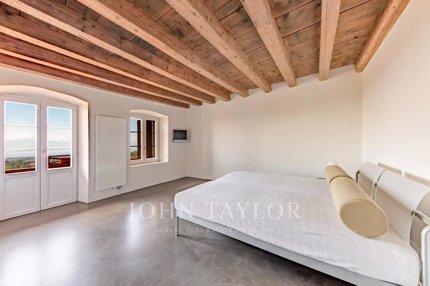 House for sale in Saint-Livres, Switzerland 1/5