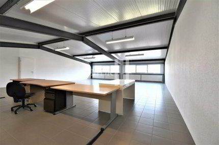 Commerce with 1 room for rent in Bouveret - 118 m² 1/3