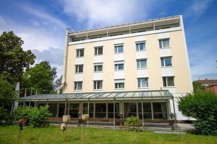 Restaurant en location à Binningen - 170 m² 1/5