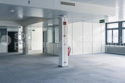 Locaux administratifs et artisanaux lumineux au coeur de la ZIMEYSA -... 1/5