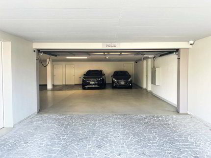 Arcade en location à Saint-Sulpice - 247 m² 1/5