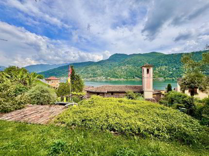 Ref. 2025 - Secondary Residence - TICINOUS NUCLEAR HOUSE WITH LAKE VIEW PARK. 1/5