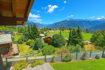 Stunning 7-Room Chalet with Pool in Crans-Montana 1/5