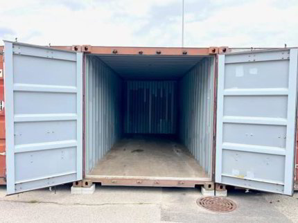 Containers de stockage 33m3 à louer à Romont 1/3
