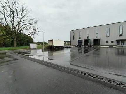 Vermietung neuwertige Produktions-/Lager-/Büroflächen 1/3