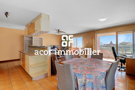 undefined 1/3