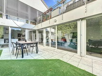 Villa de 5.5 pièces en location à Genève - 134 m² 1/3