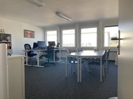 Schöne, helle Büroräumlichkeiten in Birsfelden 1/5