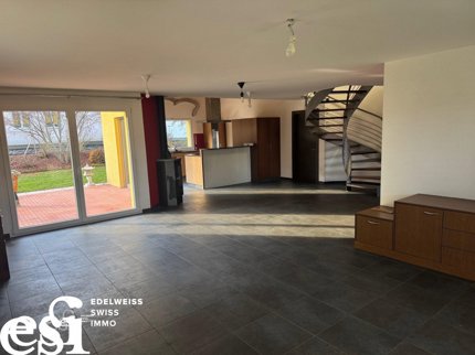 Spacieuse villa individuelle de 5.5 pces et son annexe à Muraz 1/5