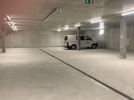 Parkplatz Tiefgarage NEUHOF. 1/3