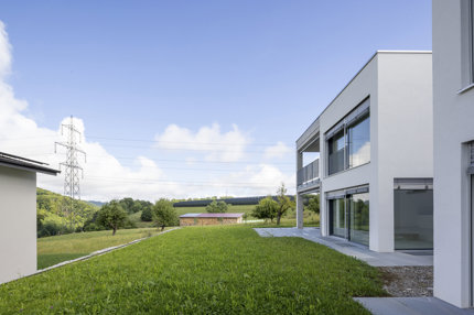 NEUBAU mit viel Gestaltungsspielraum an idyllisch-sonniger Lage 1/5