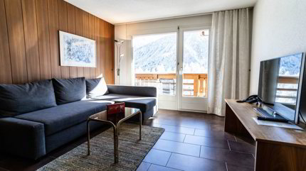 Wunderschöne möblierte Ferienwohnung mit Balkon 1/5