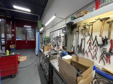 Opportunité rare à Aclens Garage mécanique et carrosserie 1/5