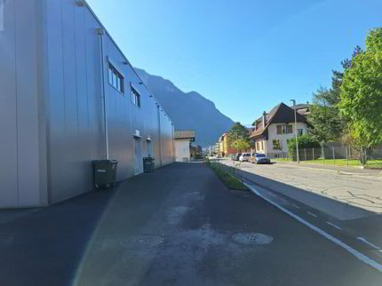 Halle artisanale et administrative 1/5
