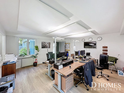 UNIQUE I 5.5-room offices with private garden in the center of NYON 1/5