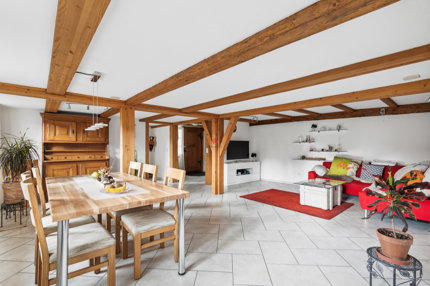 Die perfekte Gelegenheit - Umgebautes Bauernhaus mit viel Platz 1/5