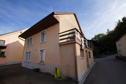 Familienparadies mit grossem Potential! 1/5