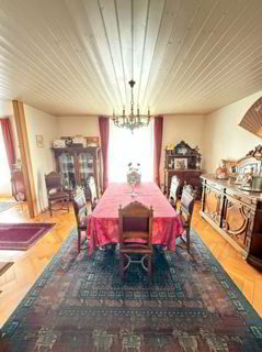 Magnifique maison familiale de 12 pièces à Corcelles 1/5