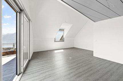 Appartement rénové de 5.5 pièces en vente à Chardonne village - 158 m² 1/5