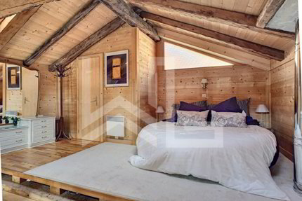 Chalet de 3 pièces en location à Sarreyer - 104 m² 1/5