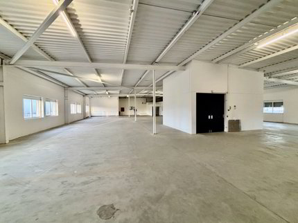 Commercial for rent in Bussigny, Switzerland 1/5