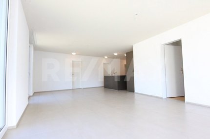 Moderne, helle 4.5 Zimmer Wohnung in Zizers 1/3