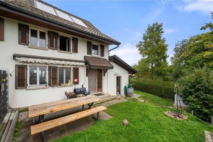 Charmante maison mitoyenne avec vue dégagée sur les Préalpes 1/5
