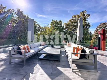 Attique de 9 pièces en vente à Conches - 272 m² 1/3