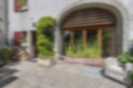 Maison individuelle de 9 pièces en vente à Soral - 300 m² 1/1