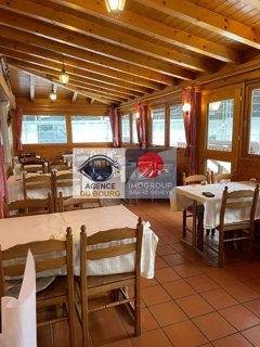 Building for sale in Saint-Cergue, Switzerland 1/5