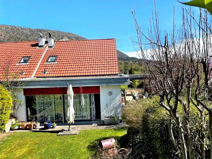 Maison de 6 pièces en vente à Reconvilier - 140 m² 1/5