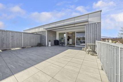 Attikajuwel mit 76m² Terrasse und Panoramablick 1/5