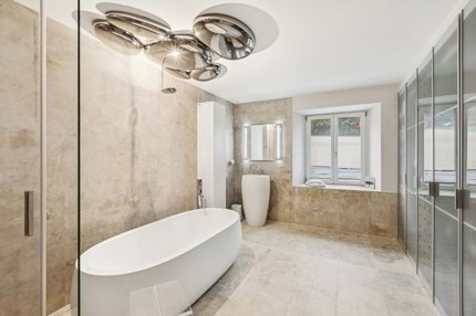 Villa de 11 pièces en vente à Lignières - 330 m² 1/5