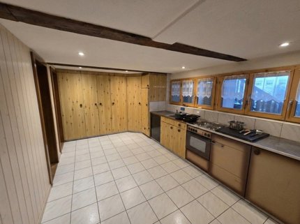 4.5-Zimmerwohnung mit rustikalem Charme 1/5