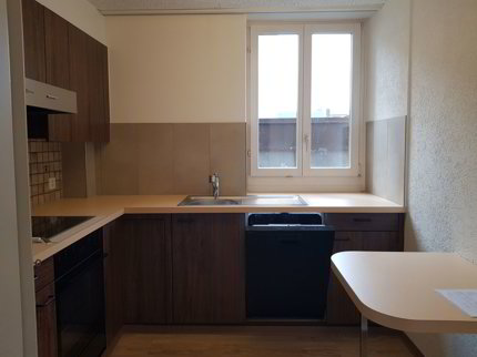 grosszügige 3 Zimmer Altbauwohnung zu vermieten 1/5