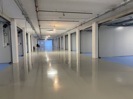 Commercial for sale in Villeneuve, Switzerland 1/5