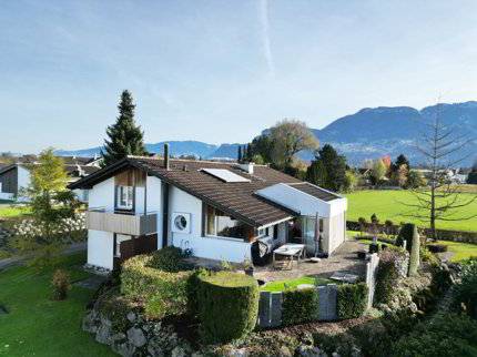 Traumhaftes Einfamilienhaus mit gepflegtem Garten 1/5