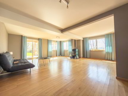 Charmantes Haus an erhöhter Lage 1/5
