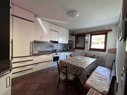 CASA A SCHIERA 4 CAMERE - GIARDINO E TAVERNA 1/5