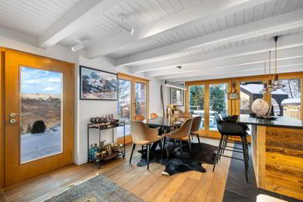 Chalet de Charme avec Vue Panoramique et Accès Direct aux Pistes 1/5