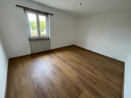 Immeuble composé de 3 appartements pour grande famille 1/5