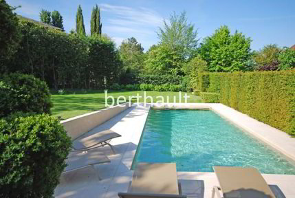 COLLONGE-BELLERIVE - EXCLUSIVITE - Magnifique villa avec piscine à... 1/1