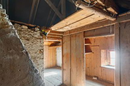 Maison villageoise à rénover au coeur de Bevaix 1/5