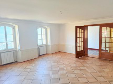Appartement de 4.5 pièces en location à St-Séverin - 150 m² 1/5
