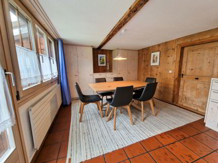 Familienfreundliches Holzhaus mit viel Platz, Charme und nachhaltiger Energie 1/5