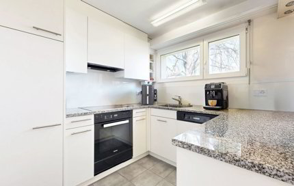 gepflegte Wohnung mit Balkon, Keller, Estrich und Parkplatz 1/5