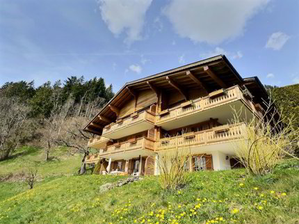 Apartment for sale in Château-d'Oex, Switzerland 1/5